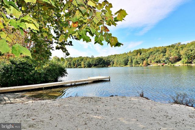 949 WILD ROSE LN, Harpers Ferry, WV 25425