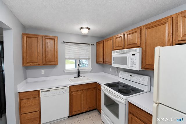 861 South Main Street 19, Southington, CT 06479