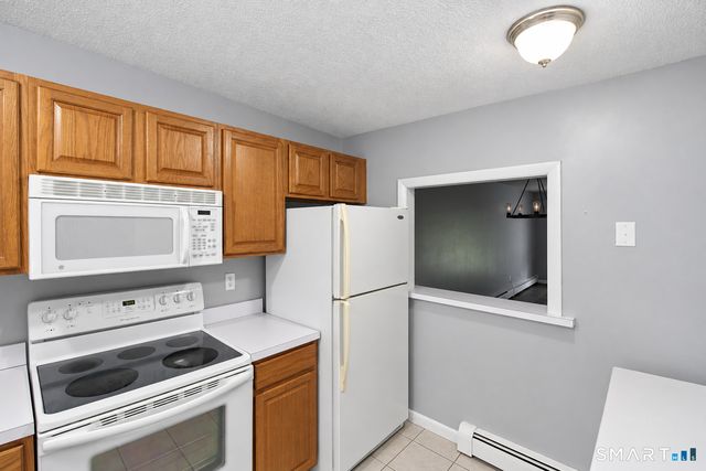 861 South Main Street 19, Southington, CT 06479