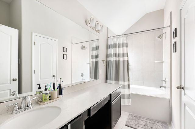 5206 Misty Lane, Bacliff, TX 77518