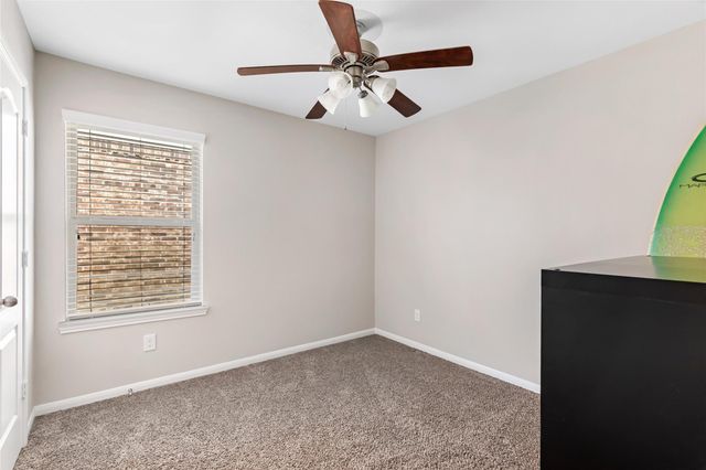 5206 Misty Lane, Bacliff, TX 77518