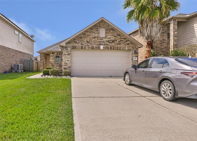 5206 Misty Lane, Bacliff, TX 77518