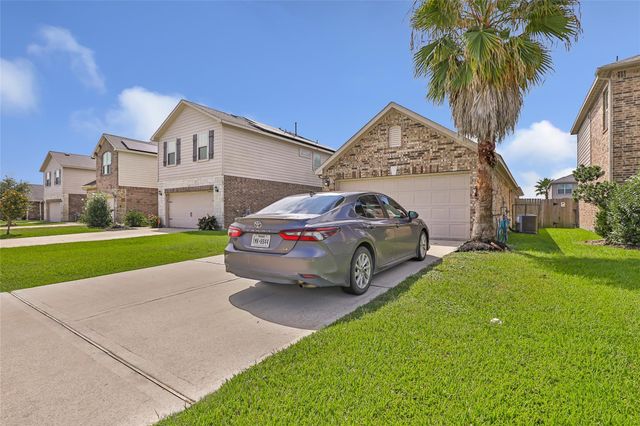 5206 Misty Lane, Bacliff, TX 77518