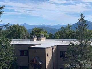 103 Sugar Ski Drive 323, Sugar Mountain, NC 28604