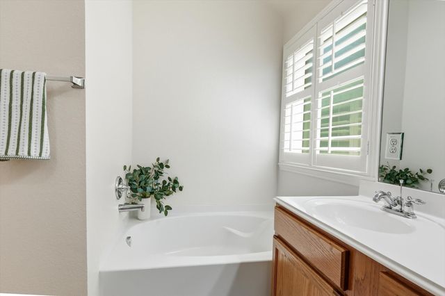 609 Darlington Trail, Fort Worth, TX 76131