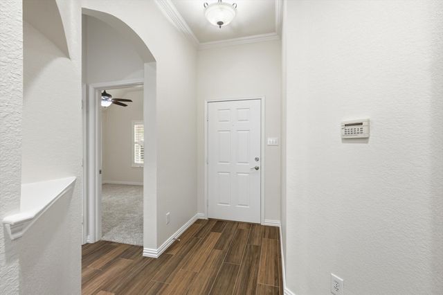 609 Darlington Trail, Fort Worth, TX 76131