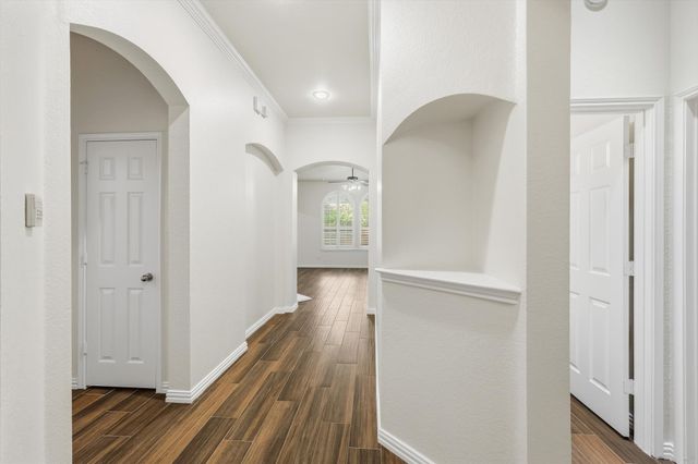 609 Darlington Trail, Fort Worth, TX 76131