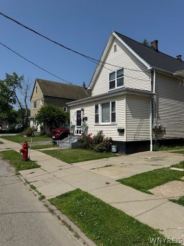 34 Princeton Place, Buffalo, NY 14210