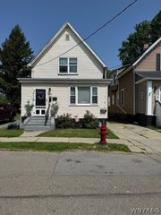 34 Princeton Place, Buffalo, NY 14210