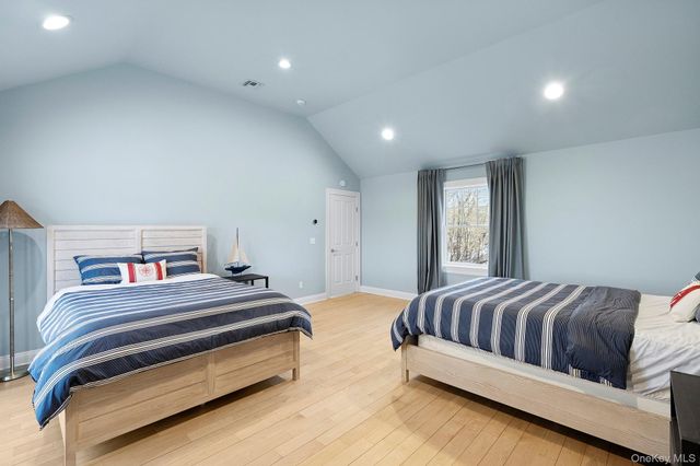 11 Bay View Drive, Hampton Bays, NY 11946