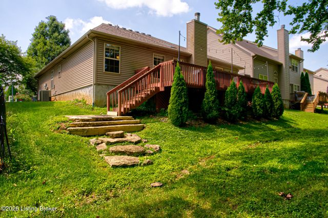 8915 Eli Dr, Louisville, KY 40291