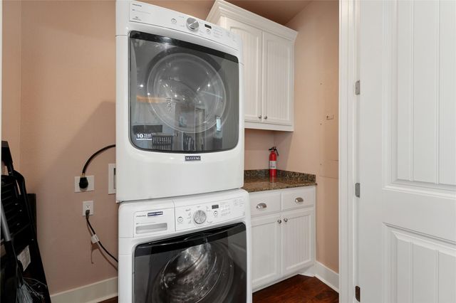 172 Ocean View Drive, Crystal Beach, TX 77650