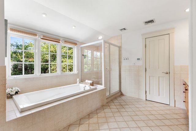 2380 Massachusetts Ave, Lexington, MA 02421