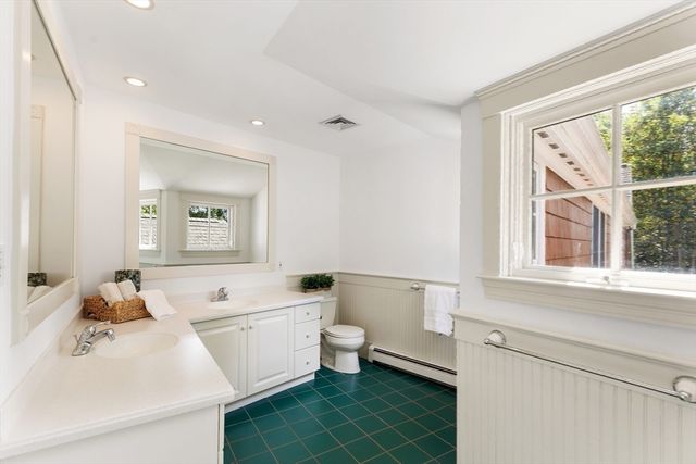 2380 Massachusetts Ave, Lexington, MA 02421