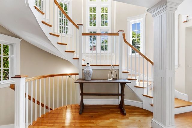 2380 Massachusetts Ave, Lexington, MA 02421