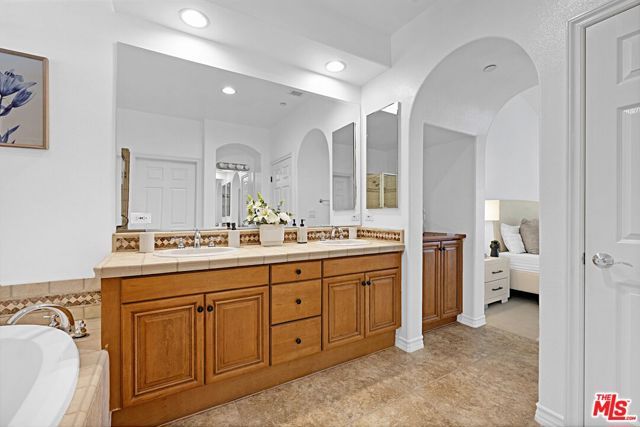 5935 Playa Vista Drive 303, Los Angeles, CA 90094