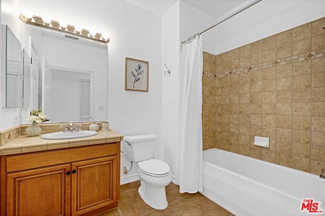 5935 Playa Vista Drive 303, Los Angeles, CA 90094