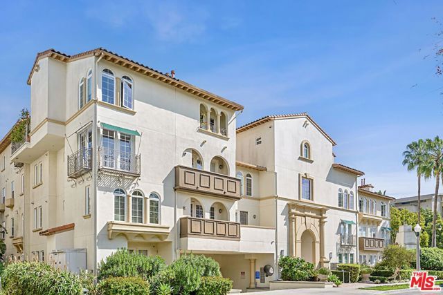 5935 Playa Vista Drive 303, Los Angeles, CA 90094