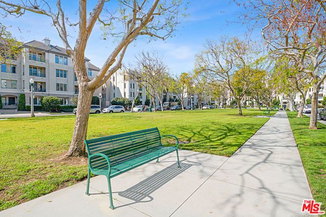 5935 Playa Vista Drive 303, Los Angeles, CA 90094
