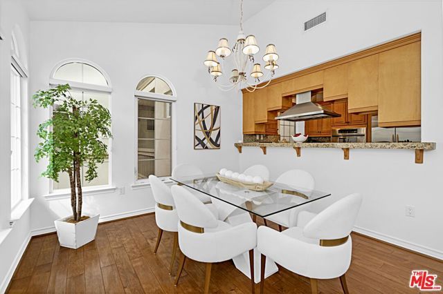 5935 Playa Vista Drive 303, Los Angeles, CA 90094