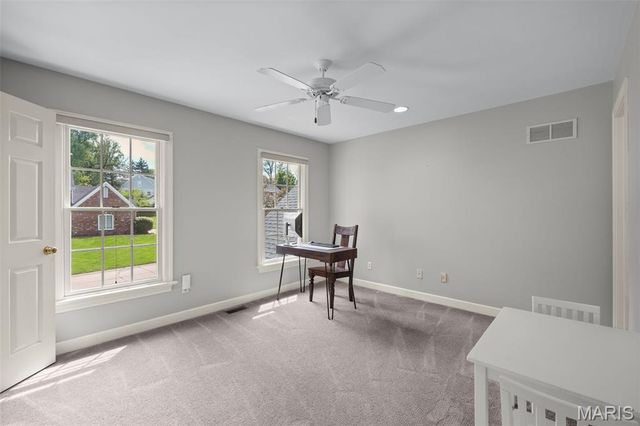 7 Flynn Forest Lane, Glendale, MO 63122