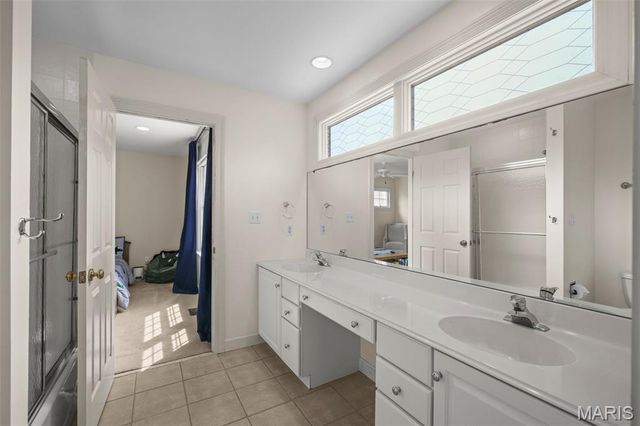 7 Flynn Forest Lane, Glendale, MO 63122