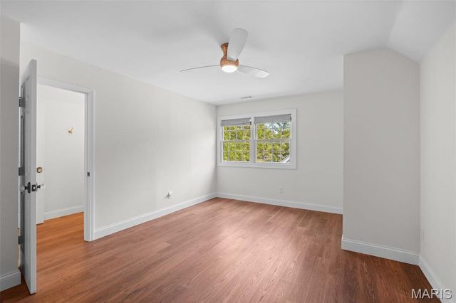 7 Flynn Forest Lane, Glendale, MO 63122