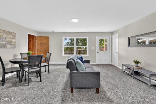 2826 Olde Curtice Road, Northwood, OH 43619