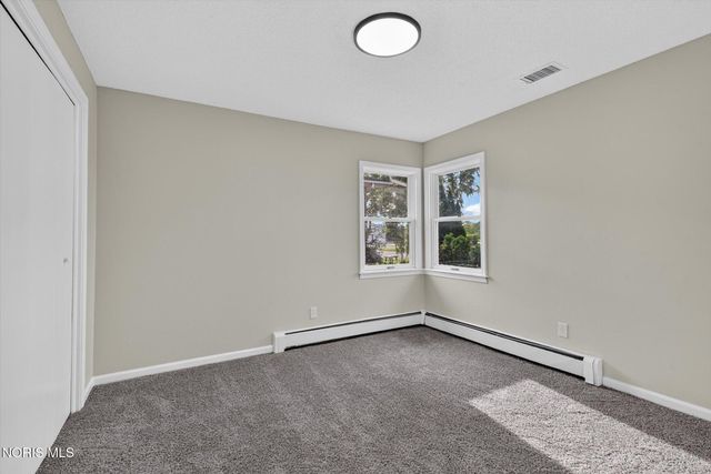 2826 Olde Curtice Road, Northwood, OH 43619
