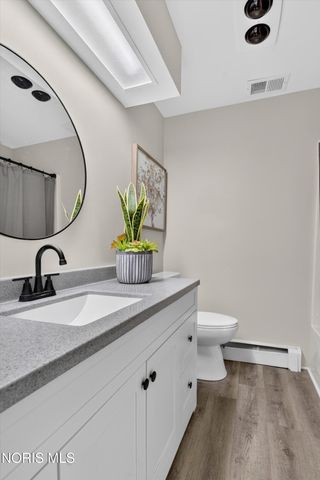 2826 Olde Curtice Road, Northwood, OH 43619