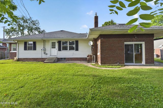 2826 Olde Curtice Road, Northwood, OH 43619