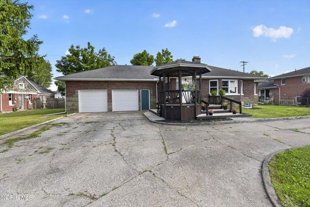 2826 Olde Curtice Road, Northwood, OH 43619