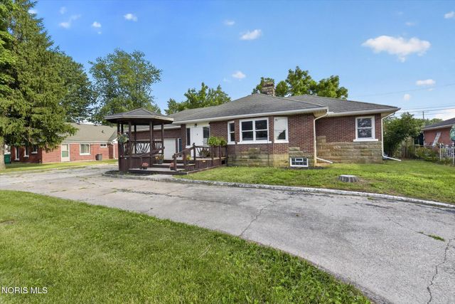 2826 Olde Curtice Road, Northwood, OH 43619