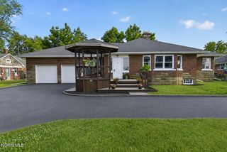 2826 Olde Curtice Road, Northwood, OH 43619
