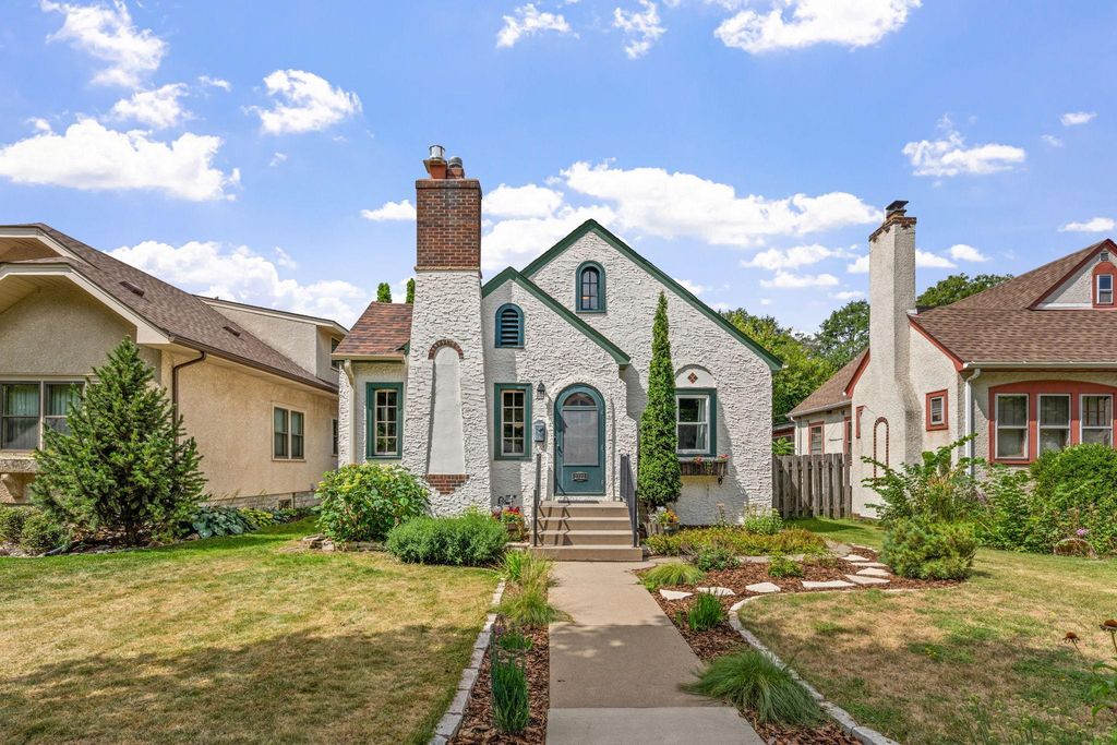 2722 Garfield Street NE, Minneapolis, MN 55418 — photo 2