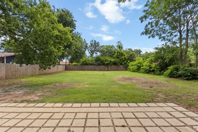 1035 Warden Street, Benbrook, TX 76126