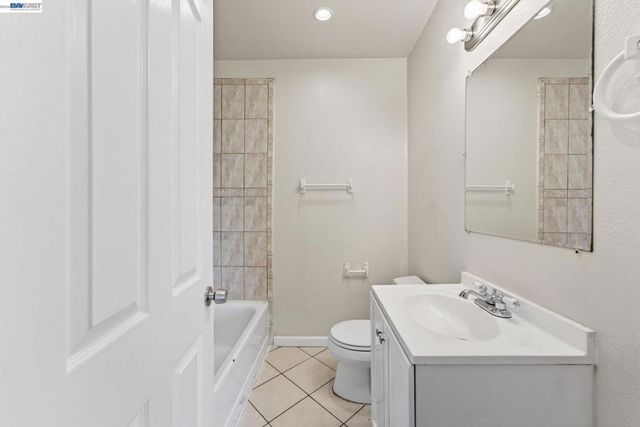 25468 Belmont Ave, Hayward, CA 94542