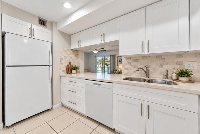 3909 N Ocean Boulevard 113, Fort Lauderdale, FL 33308