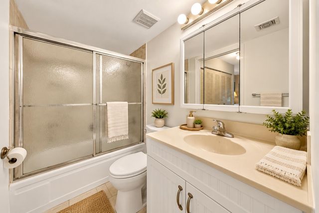 3909 N Ocean Boulevard 113, Fort Lauderdale, FL 33308