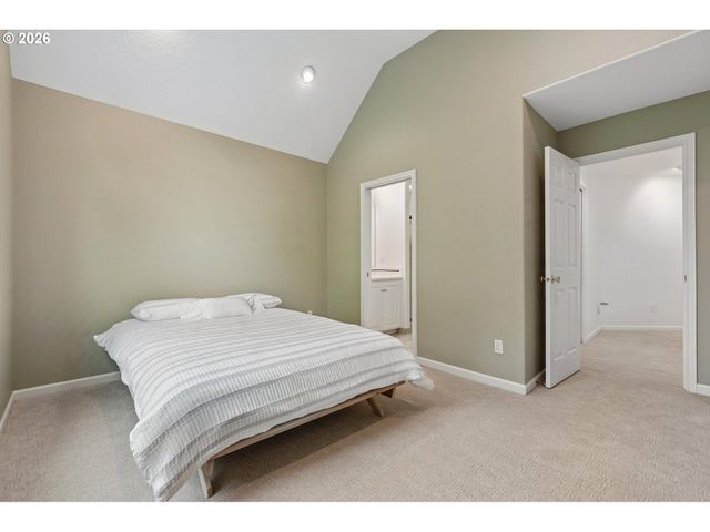 14 MORNINGVIEW Cir, Lake Oswego, OR 97035