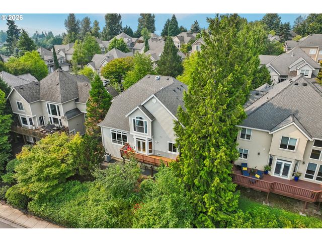 14 MORNINGVIEW Cir, Lake Oswego, OR 97035