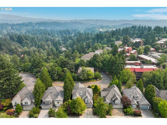 14 MORNINGVIEW Cir, Lake Oswego, OR 97035