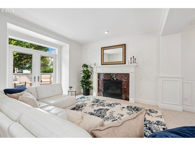 14 MORNINGVIEW Cir, Lake Oswego, OR 97035