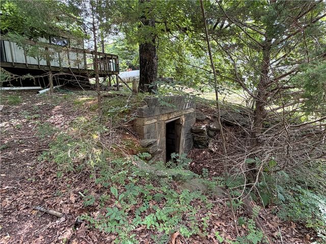 1300 HC 33, Compton, AR 72624