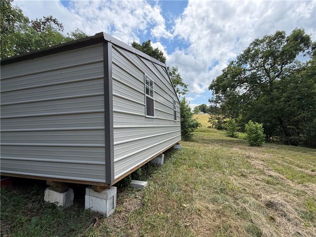 1300 HC 33, Compton, AR 72624