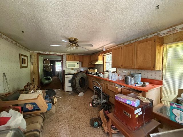 1300 HC 33, Compton, AR 72624