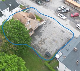 346 Lovell St, Worcester, MA 01602