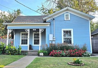 318 E Lee Avenue, Weatherford, TX 76086