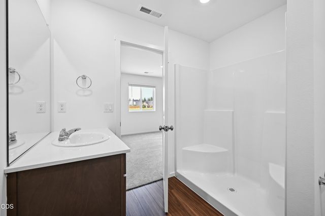 51732 Morning Pine Dr, La Pine, OR 97739