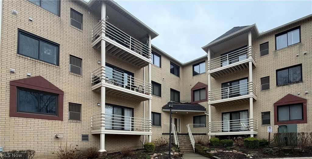 19510 Lorain Road 206, Fairview Park, OH 44126